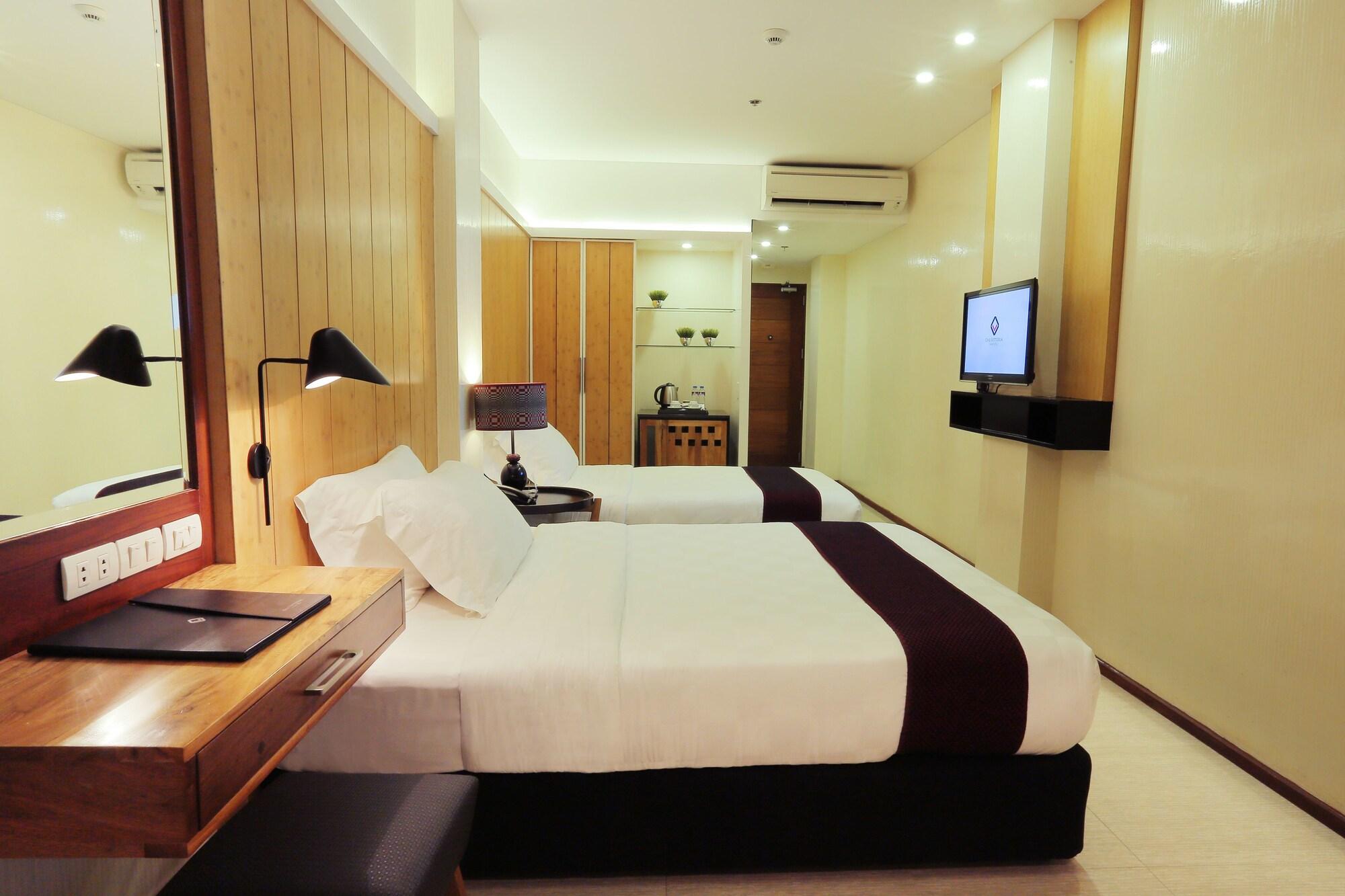 One Vittoria Hotel Vigan Extérieur photo