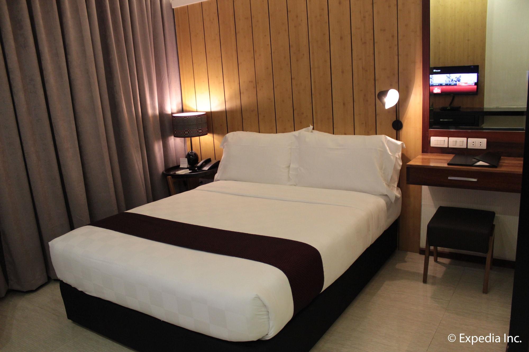 One Vittoria Hotel Vigan Extérieur photo