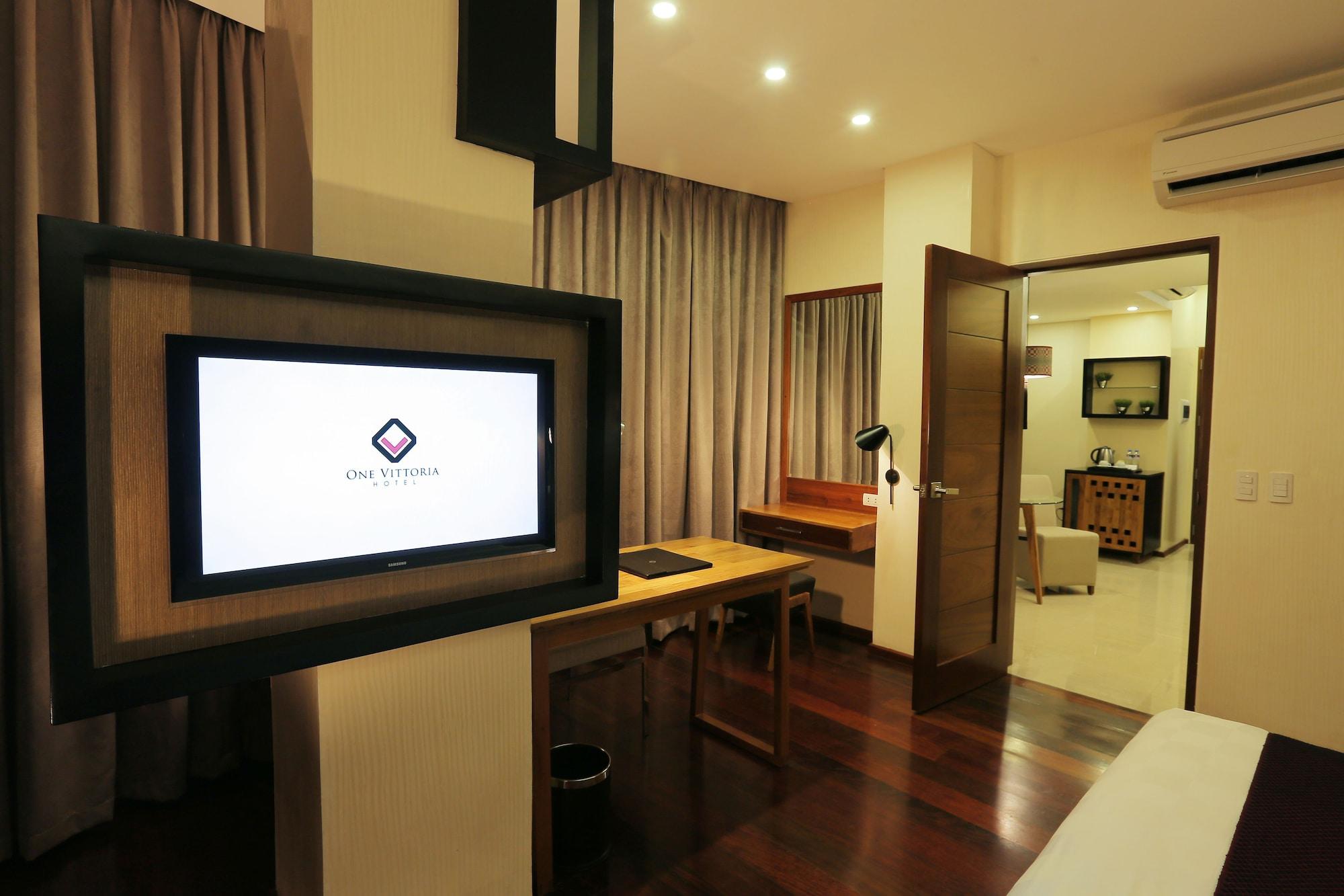 One Vittoria Hotel Vigan Extérieur photo