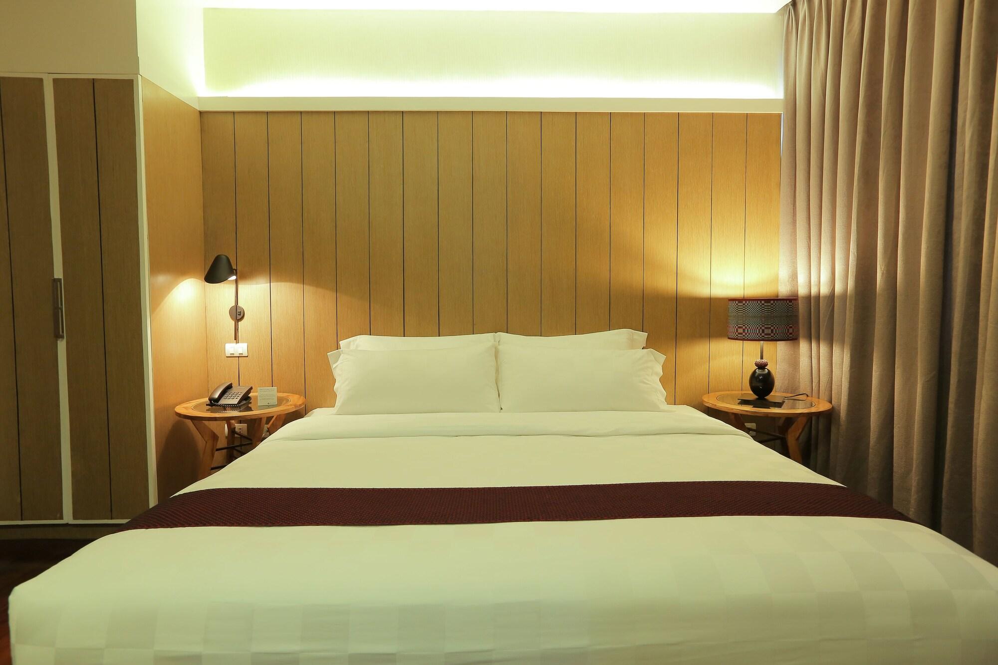 One Vittoria Hotel Vigan Extérieur photo