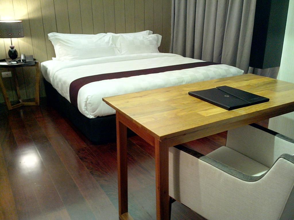 One Vittoria Hotel Vigan Chambre photo