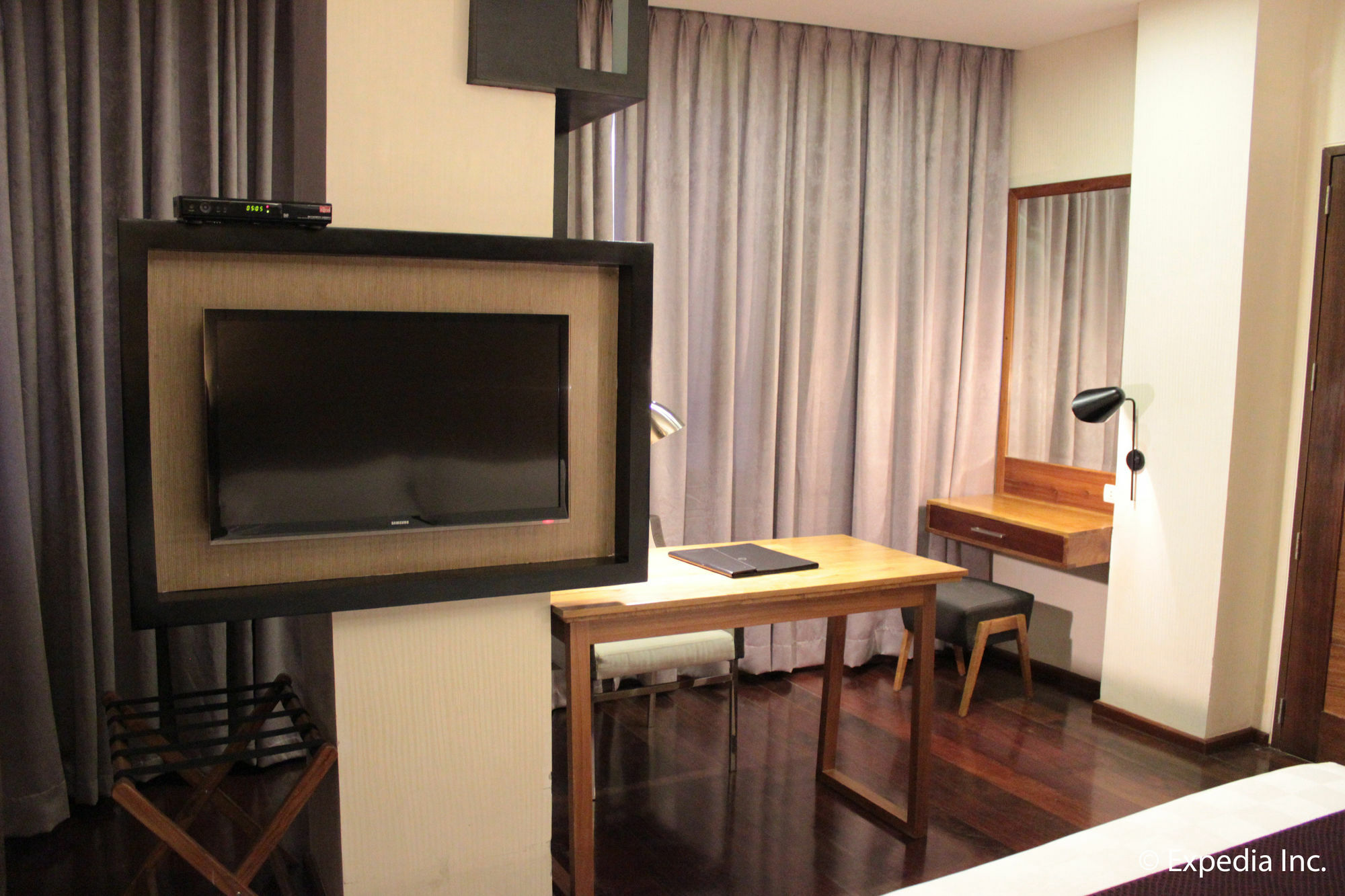 One Vittoria Hotel Vigan Extérieur photo